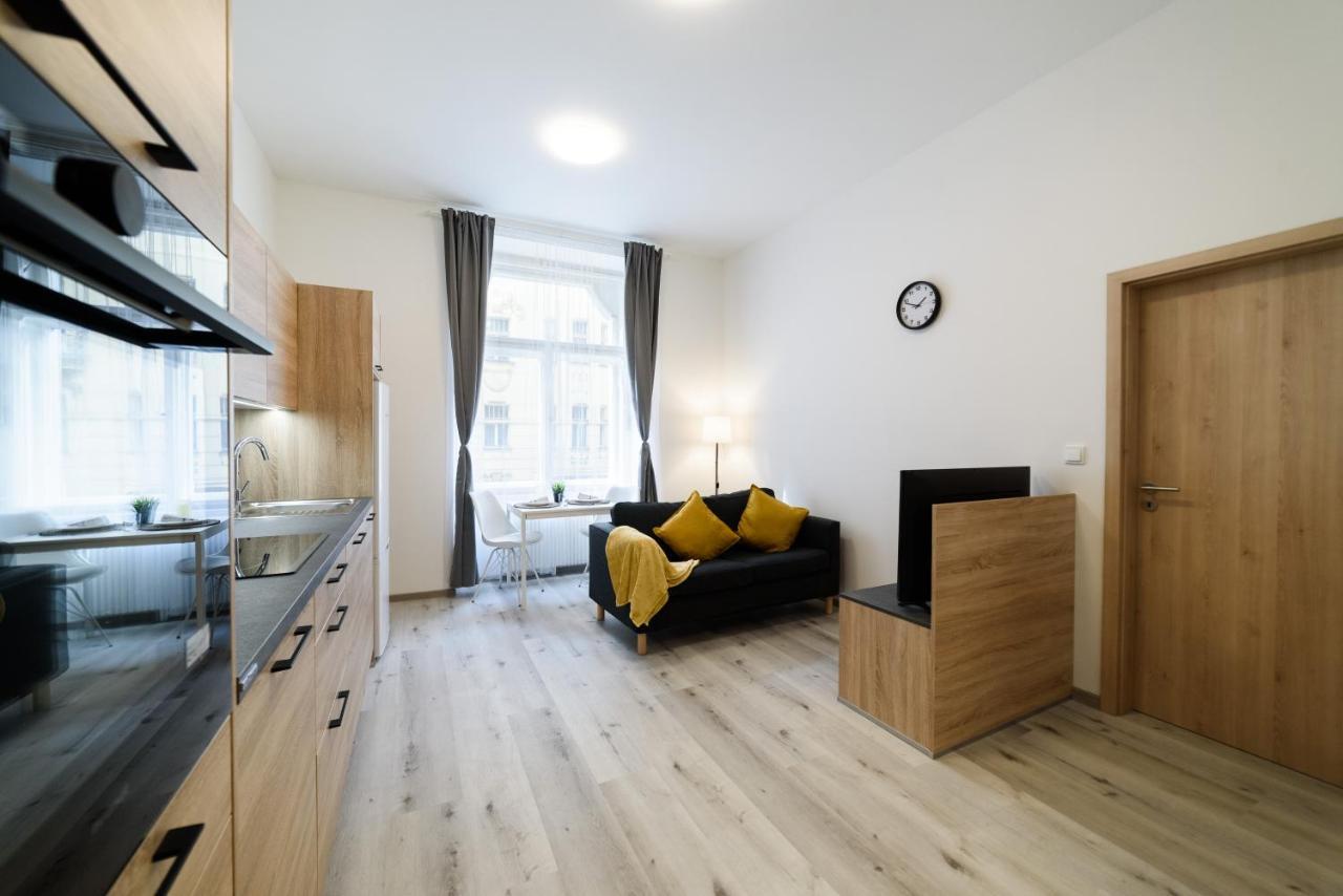 New Apartments Near Dancing House Прага Экстерьер фото
