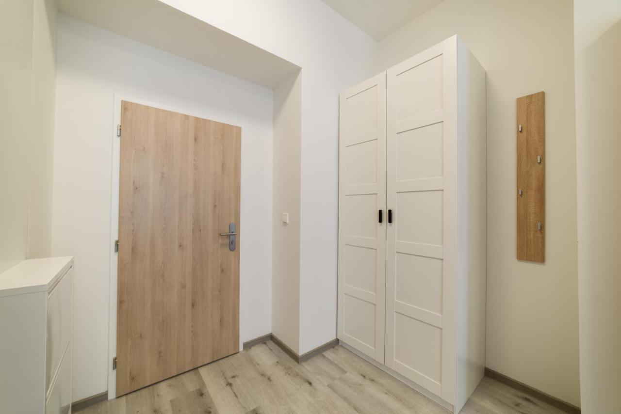 New Apartments Near Dancing House Прага Экстерьер фото