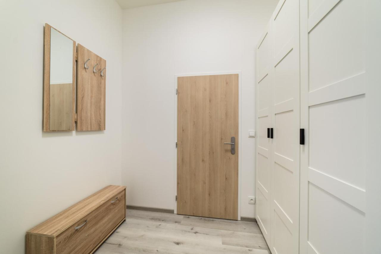 New Apartments Near Dancing House Прага Экстерьер фото